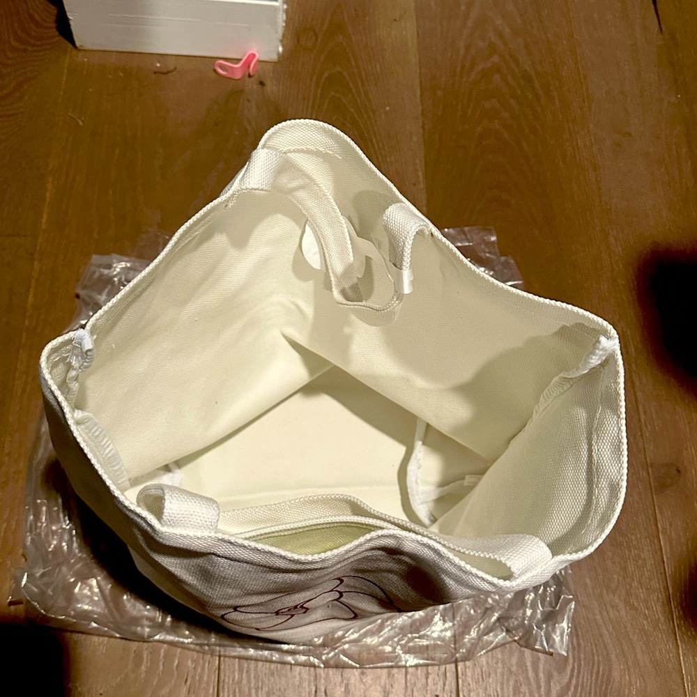 Handbag - Picture 3 of 3